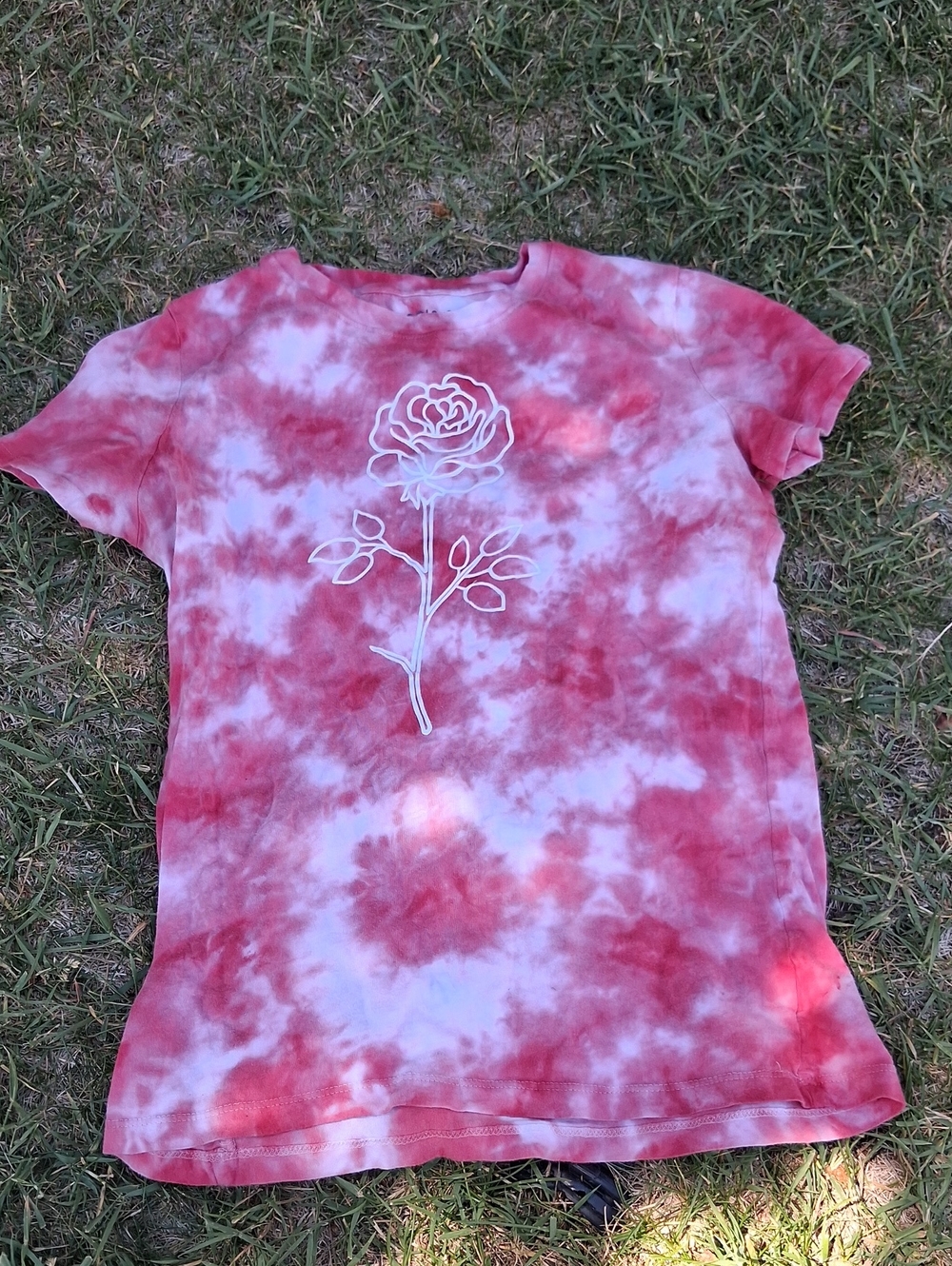 Aeropostale Red Tie-Dye Rose Graphic Tee